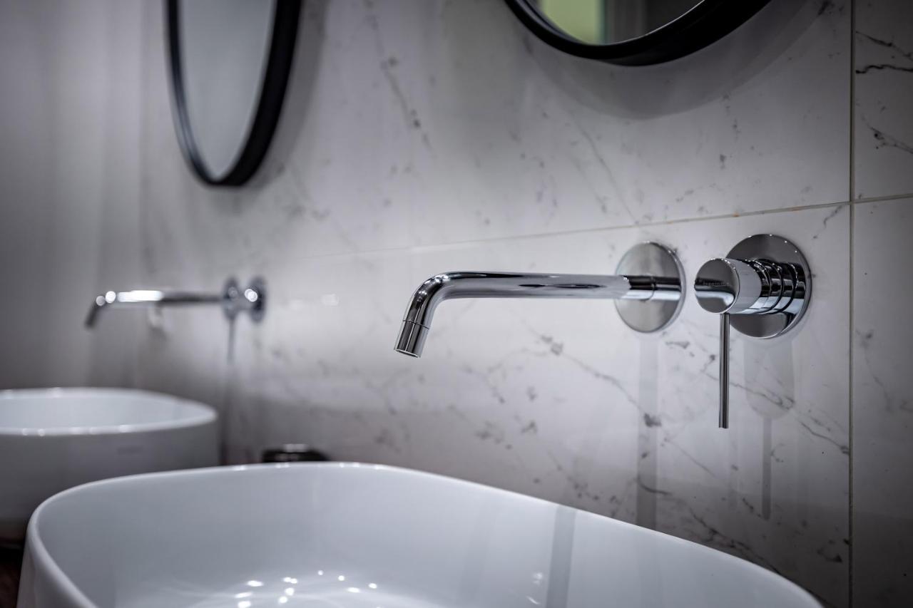 Hs4U Ricasoli Luxury Apartment Near Duomo N. 3 Florence Exterior photo