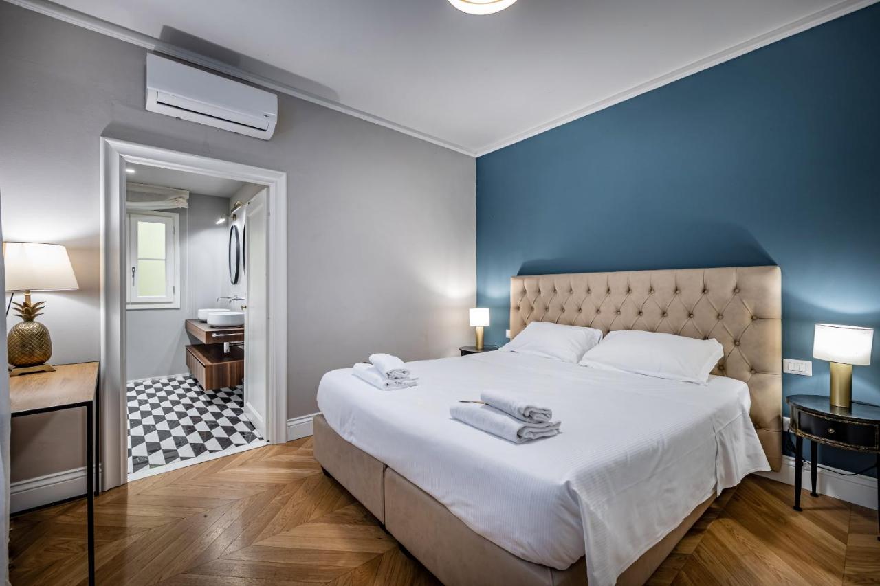 Hs4U Ricasoli Luxury Apartment Near Duomo N. 3 Florence Exterior photo