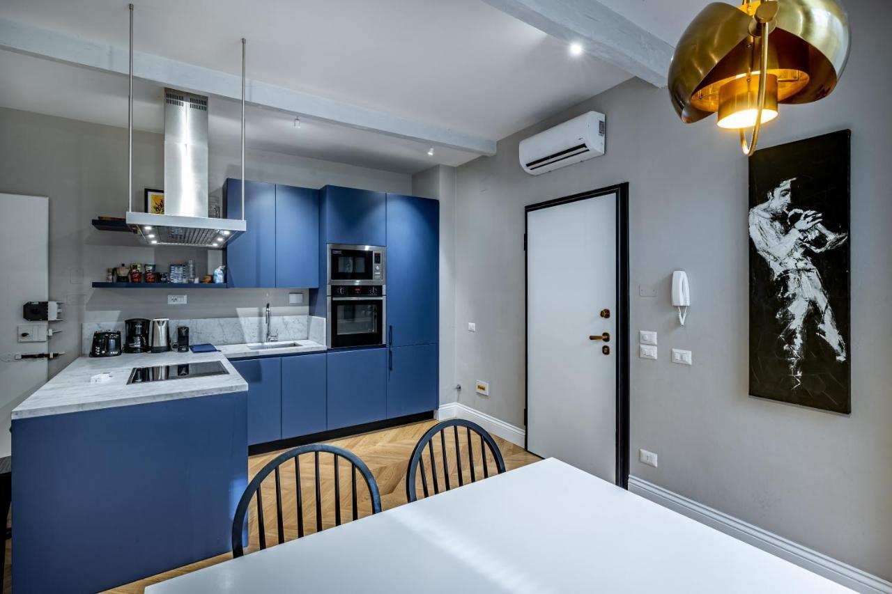 Hs4U Ricasoli Luxury Apartment Near Duomo N. 3 Florence Exterior photo
